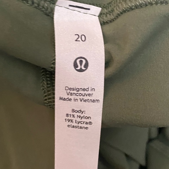 NWT Lululemon Align High-Rise Legging - Picture 3 of 3